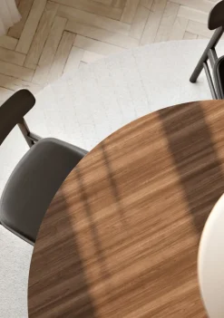 Table à manger en noyer 130x74cm Ludo - Woud