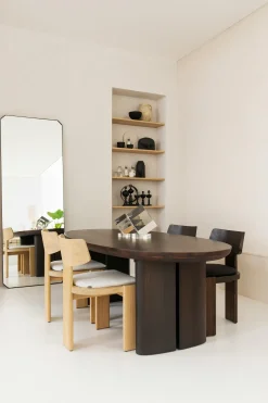 Table à manger ovale en bois marron 270 x 105 cm Durban - Versmissen