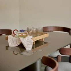 Table à manger rectangulaire en frêne et laqué kaki 180x100cm Joe - Gabrielle paris