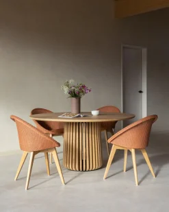 Table à manger ronde en chêne vernis 130cm Maru - Vincent Sheppard