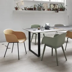 Table noire piétement noir 225 cm 70-70 - Muuto