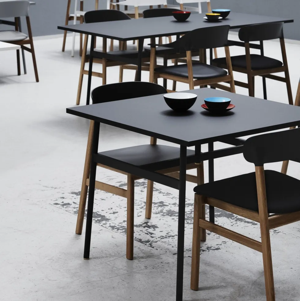 Table noire 90x90 Union noir - Normann Copenhagen