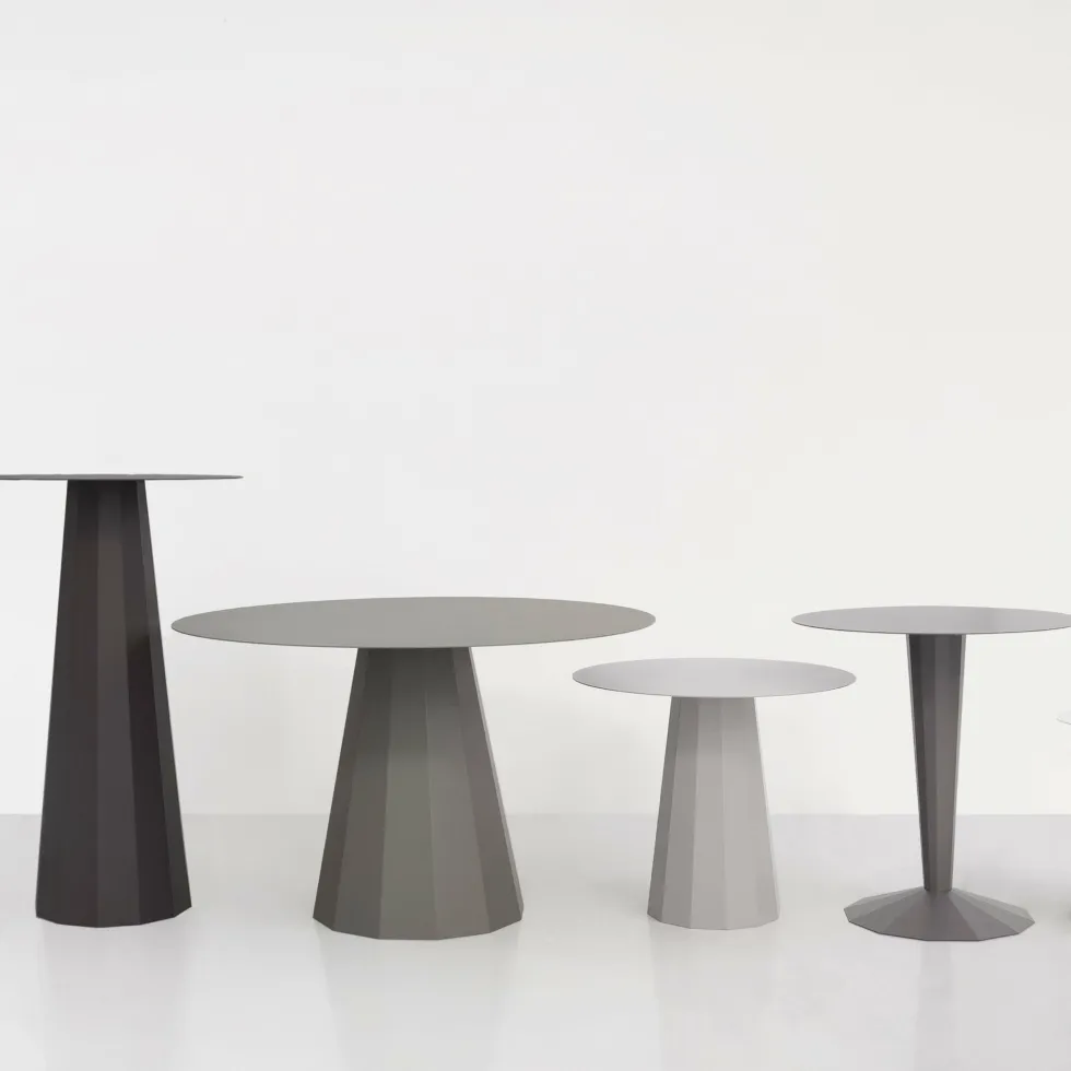 Table ronde en acier mat sable 80 cm Ankara - Matière Grise