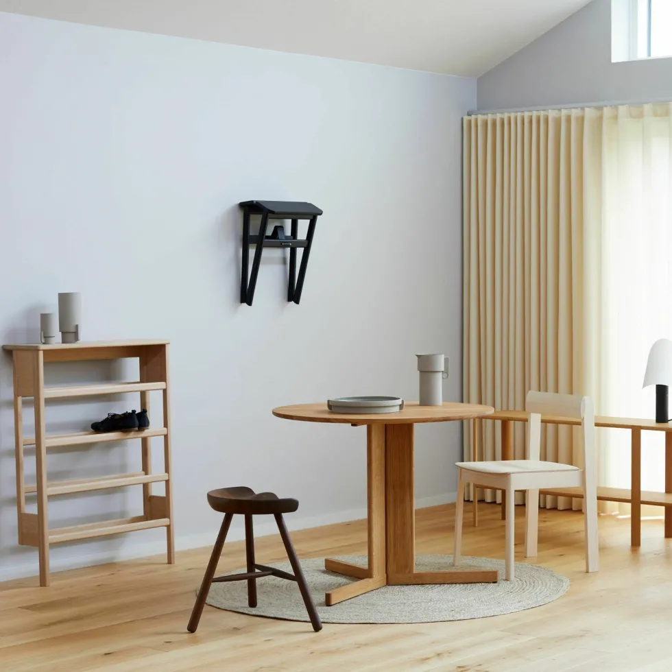 Table ronde en chêne blanc huilé 75 cm Trefoil - Form & Refine