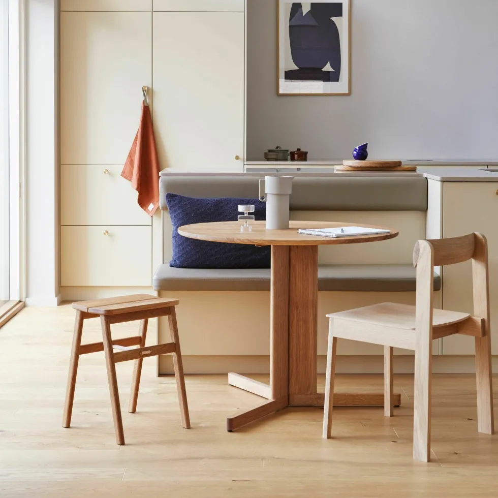 Table ronde en chêne blanc huilé 75 cm Trefoil - Form & Refine