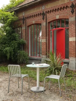 Table ronde en céramique bordeaux 70x73cm - Hay