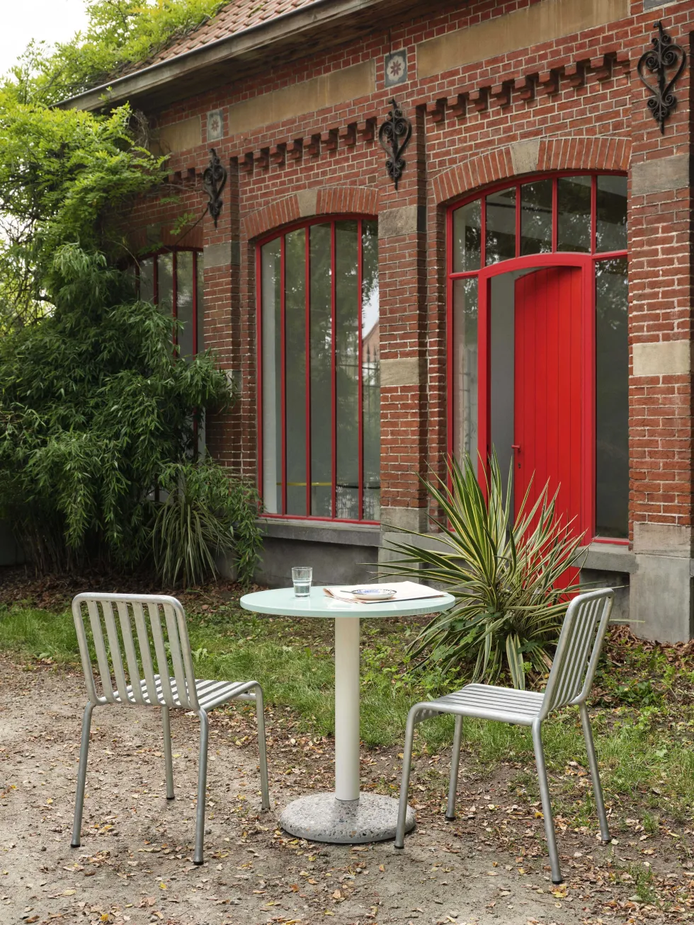 Table ronde en céramique bordeaux 70x73cm - Hay