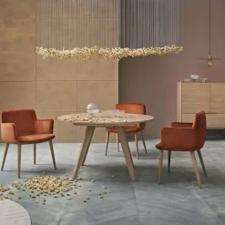 Table ronde en noyer massif huilé 123,5 cm New Mood - Bolia