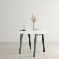 Table ronde en plastique recyclé blanc D108 x 75 cm piètements gris eucalyptus New Modern - Tiptoe