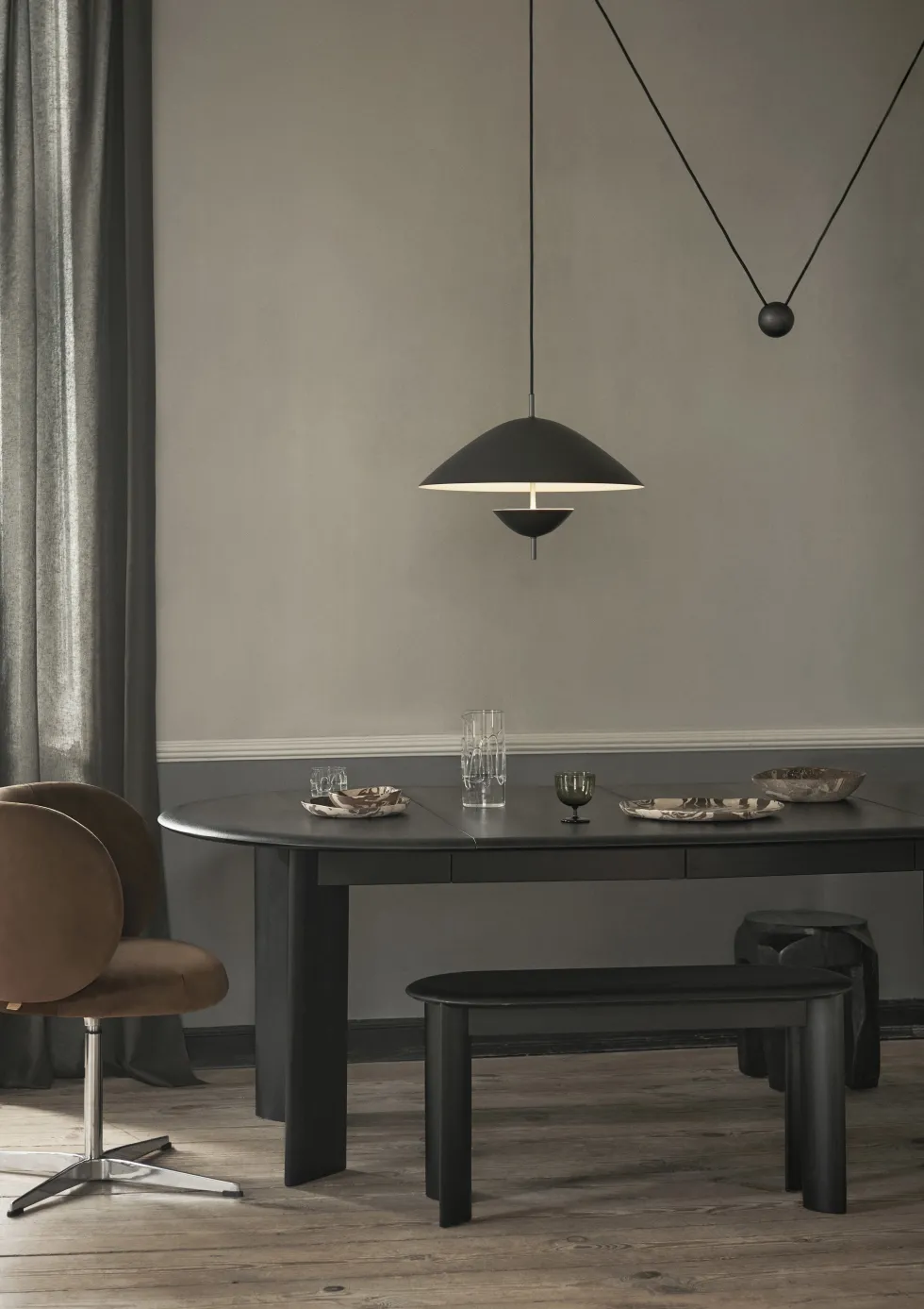Table ronde extensible en hêtre huilé noir 117 cm Bevel - Ferm Living