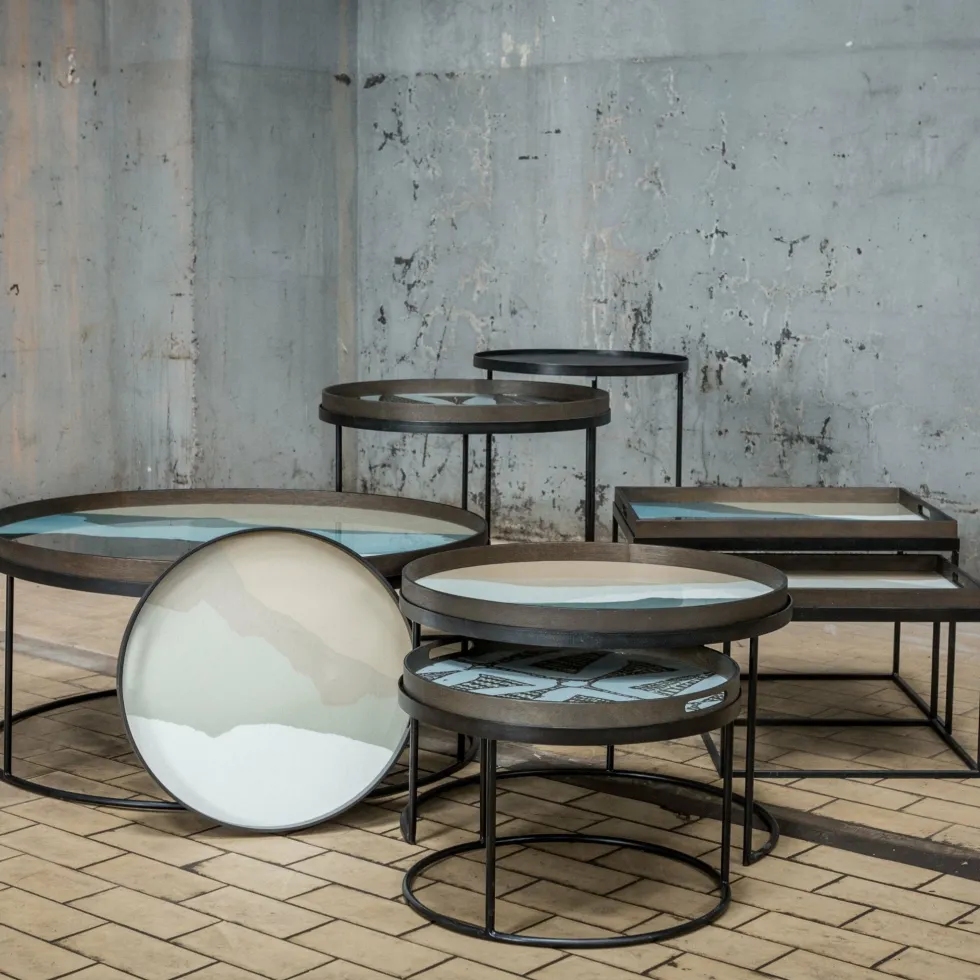 2 tables basses en métal à plateau rond 93 cm - Ethnicraft Accessories