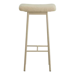 Tabouret de bar avec pieds en fer et revêtement peluche beige Zala - Nordal