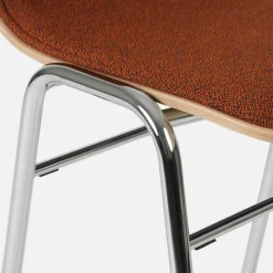 Tabouret de bar 65 cm en tissu rouge et cadre argenté Touchwood - Hem