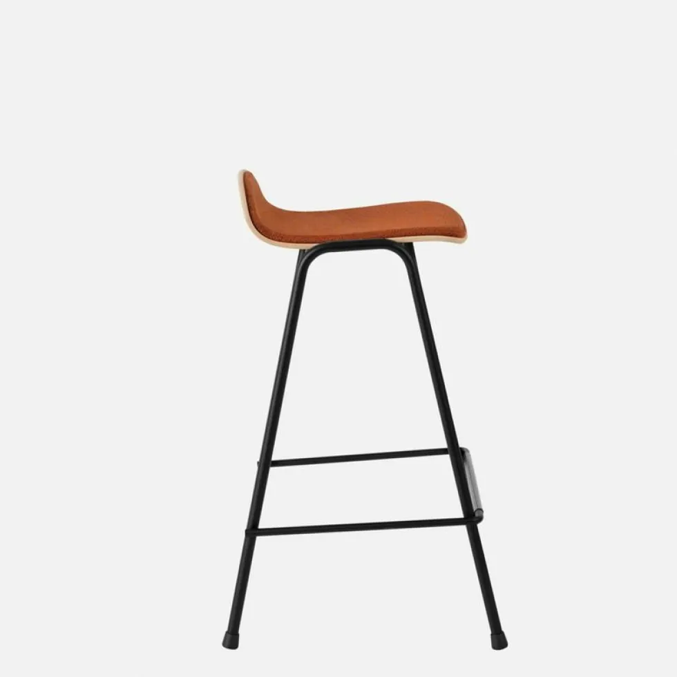 Tabouret de bar 65 cm en tissu rouge et cadre noir Touchwood - Hem