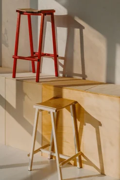 Tabouret de bar en bois de chêne et acier ivoire 65cm Tabourete 8 - Hay