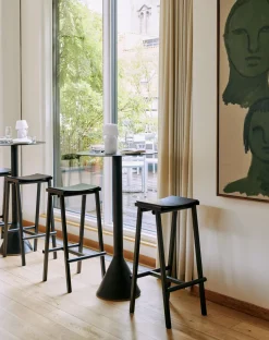 Tabouret de bar en bois de chêne noir et acier noir 75cm Tabourete 8 - Hay