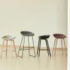 Tabouret de bar en métal vert et piétement blanc 74 cm AAS 38 - Hay