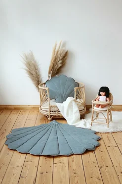 Tapis bébé coquillage en velours menthe poudré Shells - Moi Mili