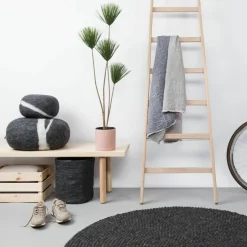 Tapis à boules de feutre anthracite marbré 250 cm Hugo - myfelt
