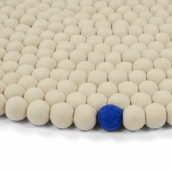 Tapis à boules de feutre beige 120 cm Big One - myfelt