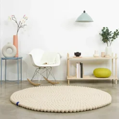 Tapis à boules de feutre beige 140 cm Big One - myfelt