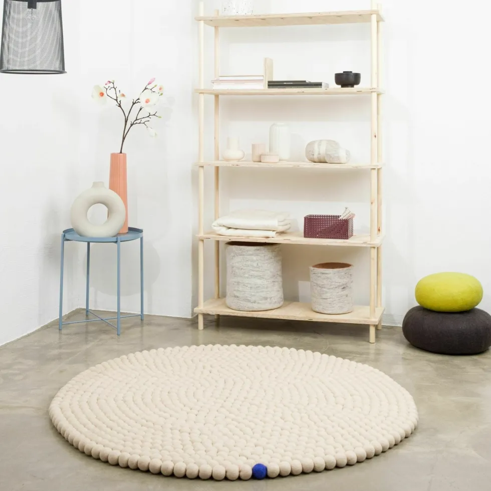 Tapis à boules de feutre beige 250 cm Big One - myfelt