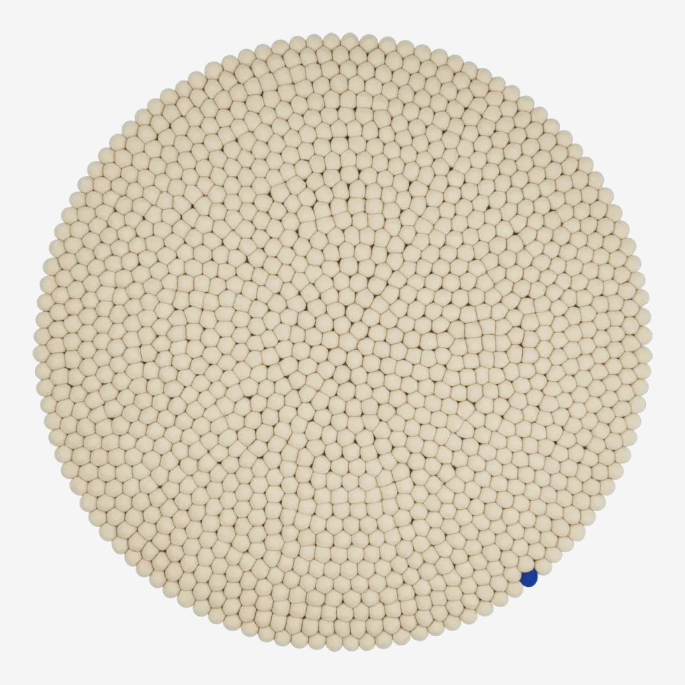 Tapis à boules de feutre beige 50 cm Big One - myfelt