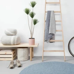 Tapis à boules de feutre bleu clair 50 cm Mia - myfelt