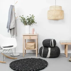 Tapis à boules de feutre effet pierre foncé 300 cm Kurt - myfelt