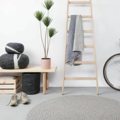 Tapis à boules de feutre gris 70 cm Luis - myfelt