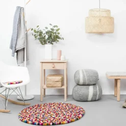 Tapis à boules de feutre multicolore 120 cm Lotte - myfelt