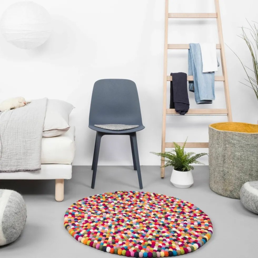 Tapis à boules de feutre multicolore 160 cm Lotte - myfelt