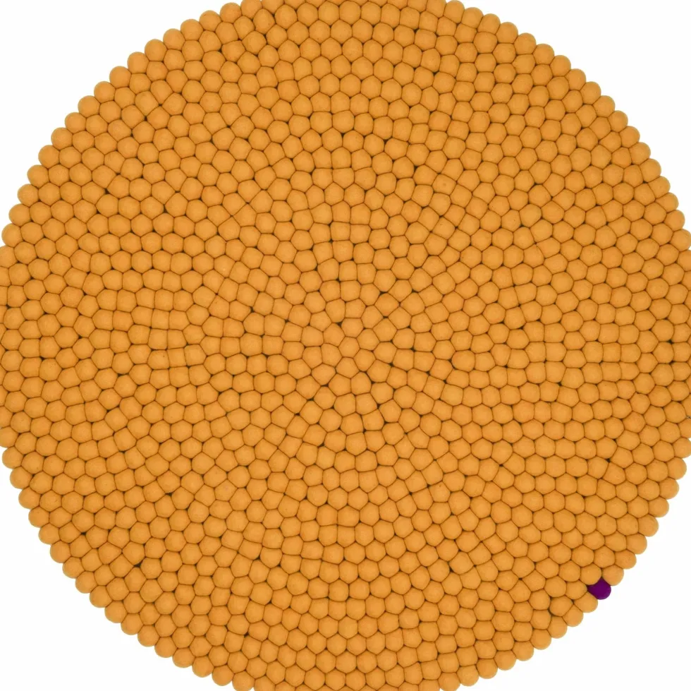Tapis à boules de feutre ocre 160 cm Big One - myfelt
