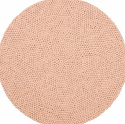 Tapis à boules de feutre rose 300 cm Merle - myfelt