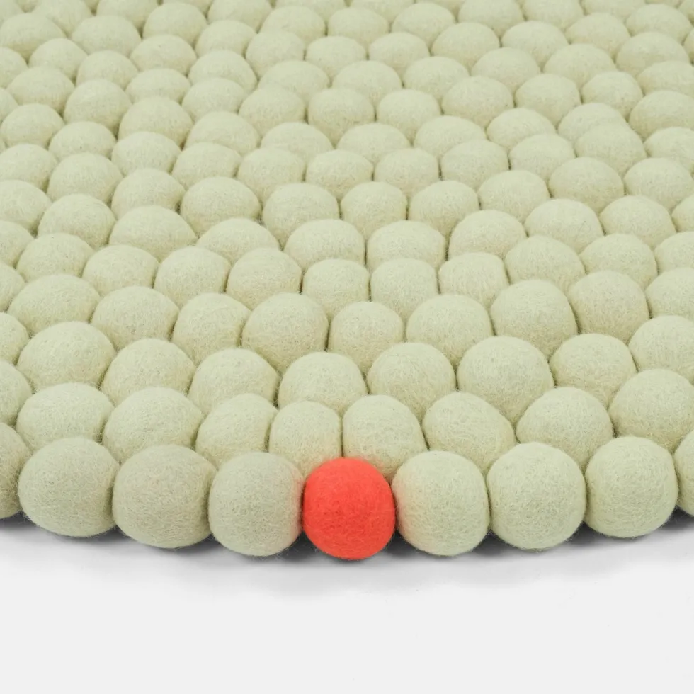Tapis à boules de feutre vert-beige 90 cm Big One - myfelt