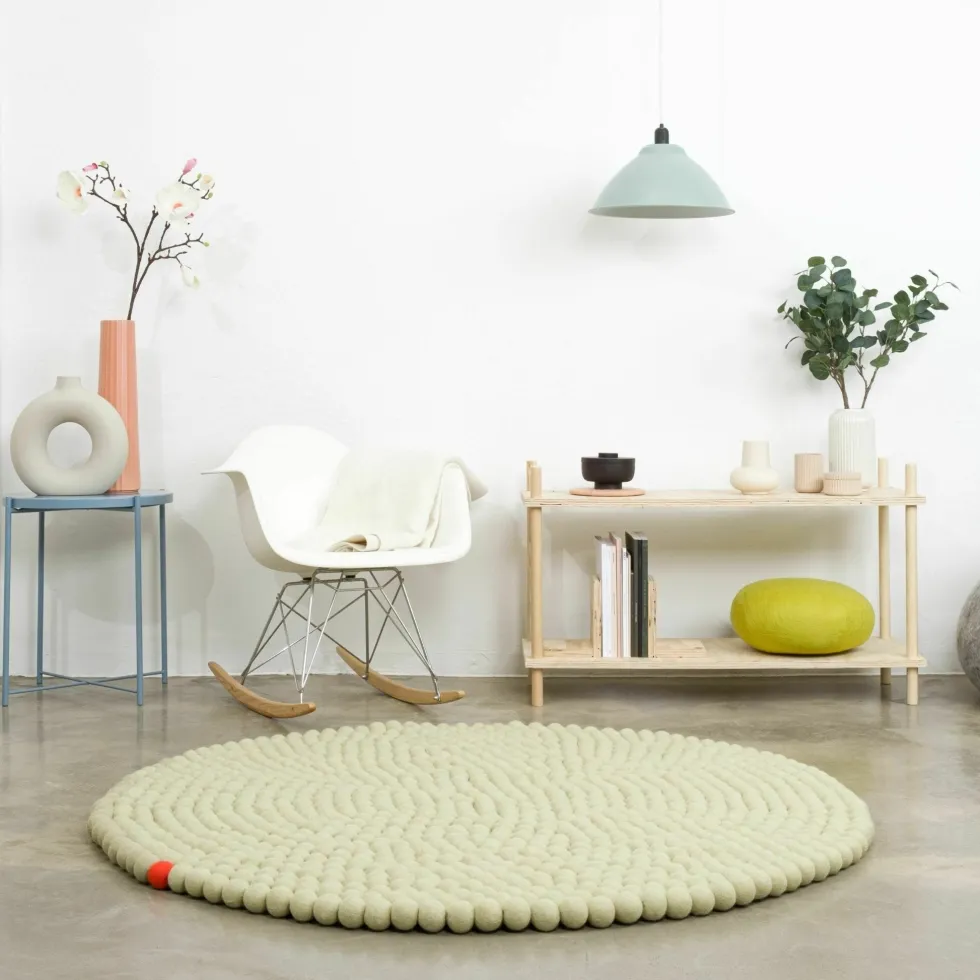 Tapis à boules de feutre vert-beige 90 cm Big One - myfelt