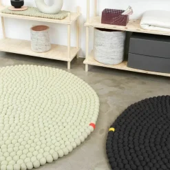 Tapis à boules de feutre vert-beige 90 cm Big One - myfelt