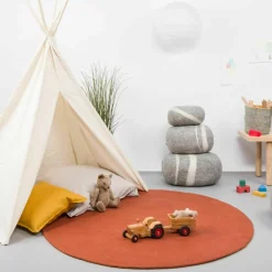 Tapis rond en laine rouge brique 140 cm Lora - myfelt
