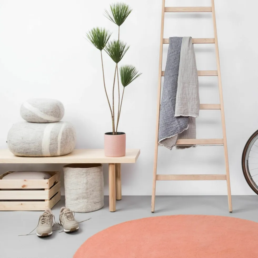 Tapis rond en laine saumon 90 cm Lea - myfelt