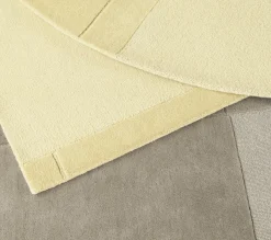 Tapis rond en laine tufté à la main damier jaune clair 280cm Level - Normann Copenhagen