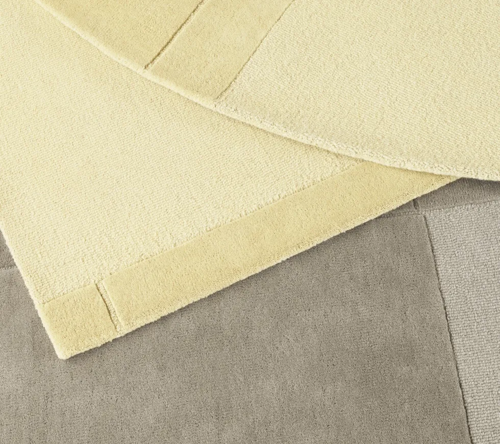 Tapis rond en laine tufté à la main damier jaune clair 280cm Level - Normann Copenhagen