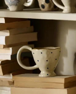 Tasse à café avec anse en céramique beige 300ml Fira Atelier Forma - Nordal
