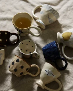 Tasse à café en céramique marron à pois 150ml Zina Atelier Forma - Nordal