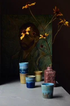 2 Tasses à café en grès bleu foncé Van Gogh 7,5x8cm 230ml Vaisselle 70s - HKLiving
