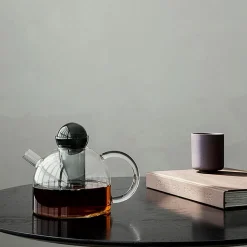 Théière en verre soufflé Still - Ferm Living