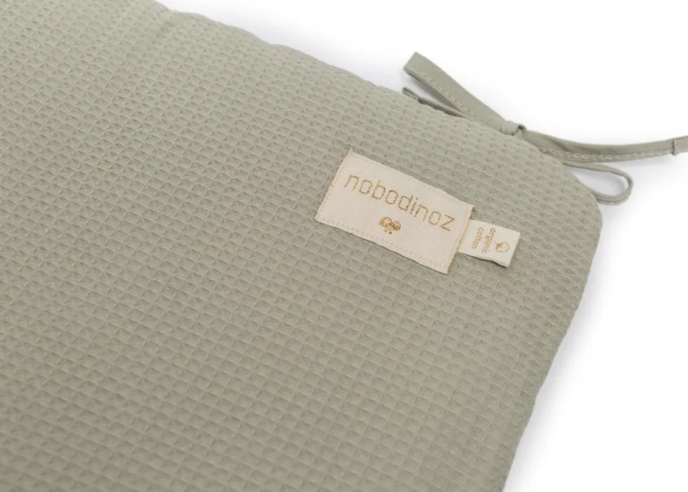 Tour de lit en nid d'abeille de coton bio vert laurier 207 x 32 cm Nest - Nobodinoz