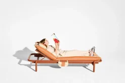 Transat en aluminium orange avec son matelas rayé orange 212x97x39cm Sunbud - Fatboy