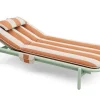 Transat en aluminium vert avec son matelas rayé orange 212x97x39cm Sunbud - Fatboy