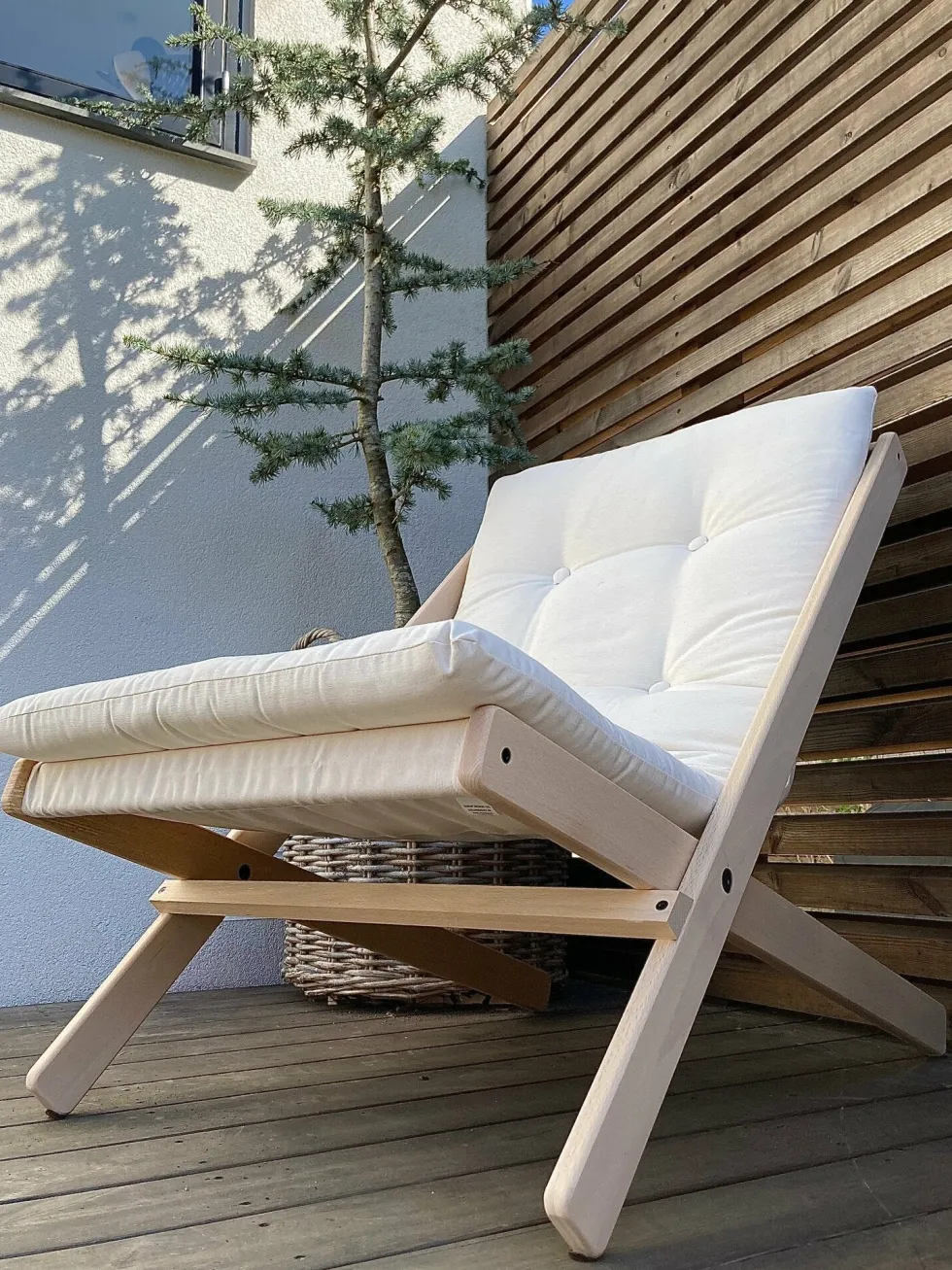 Transat en hêtre et tissu gris foncé Boogie - Karup Design