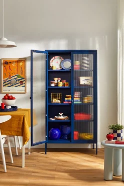 Vaisselier en acier bleu marine et verre cannelé 85x40x170cm The Collector - Mustard Made